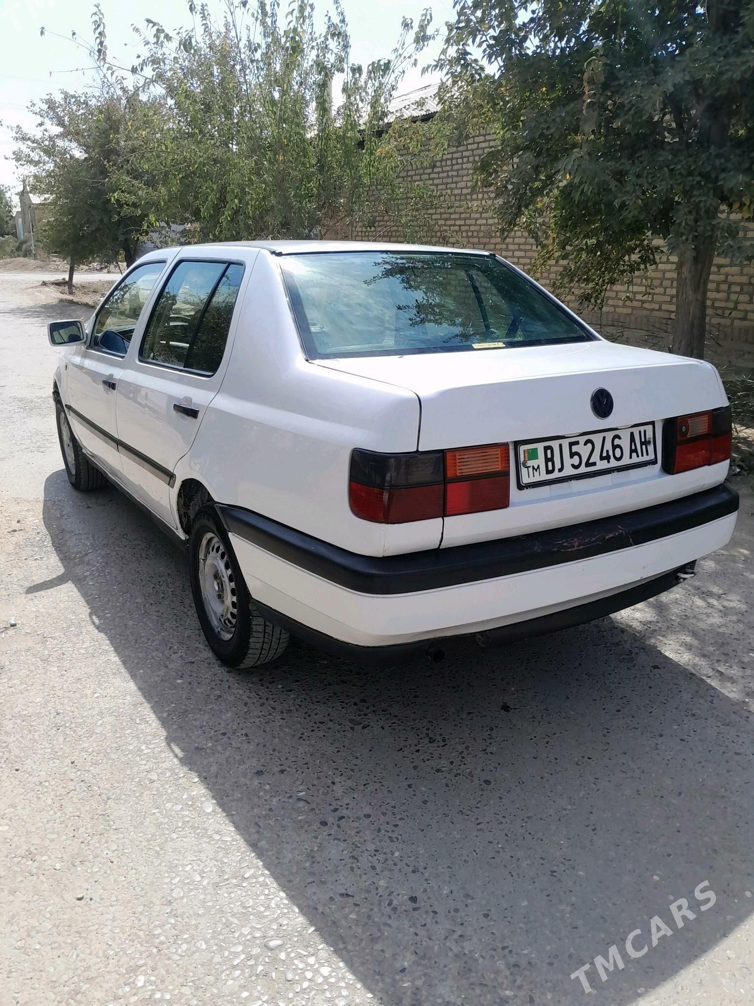 Volkswagen Jetta 1992 - 33 300 TMT - Kaka - img 5