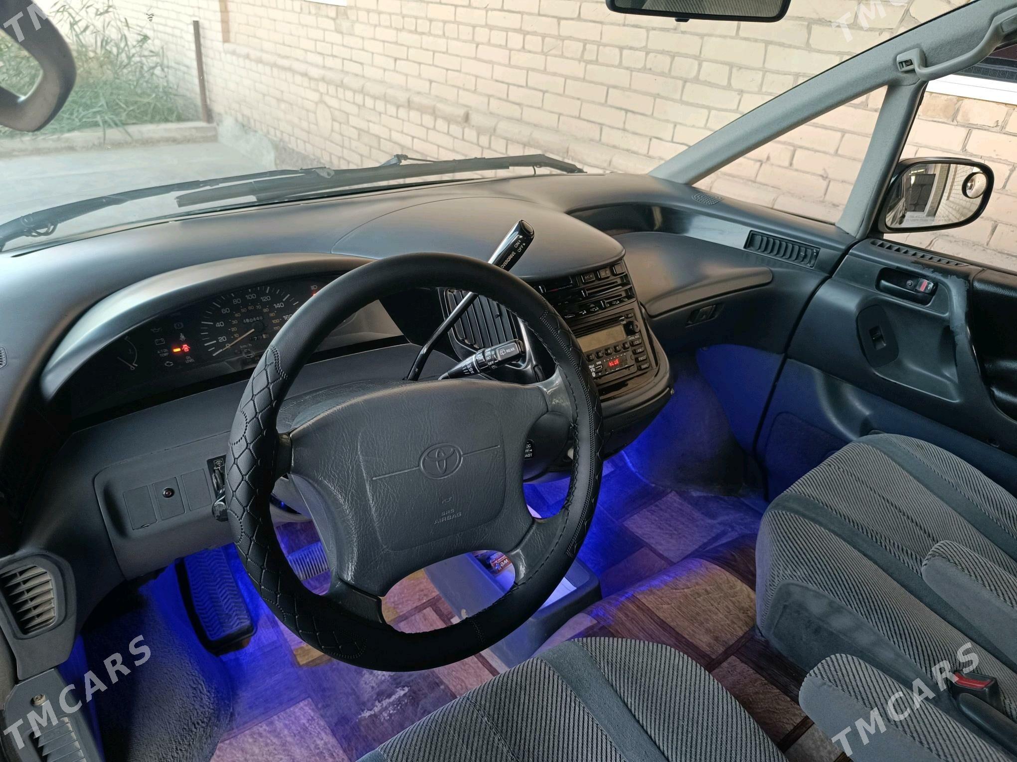 Toyota Previa 1992 - 80 000 TMT - Çärjew - img 3