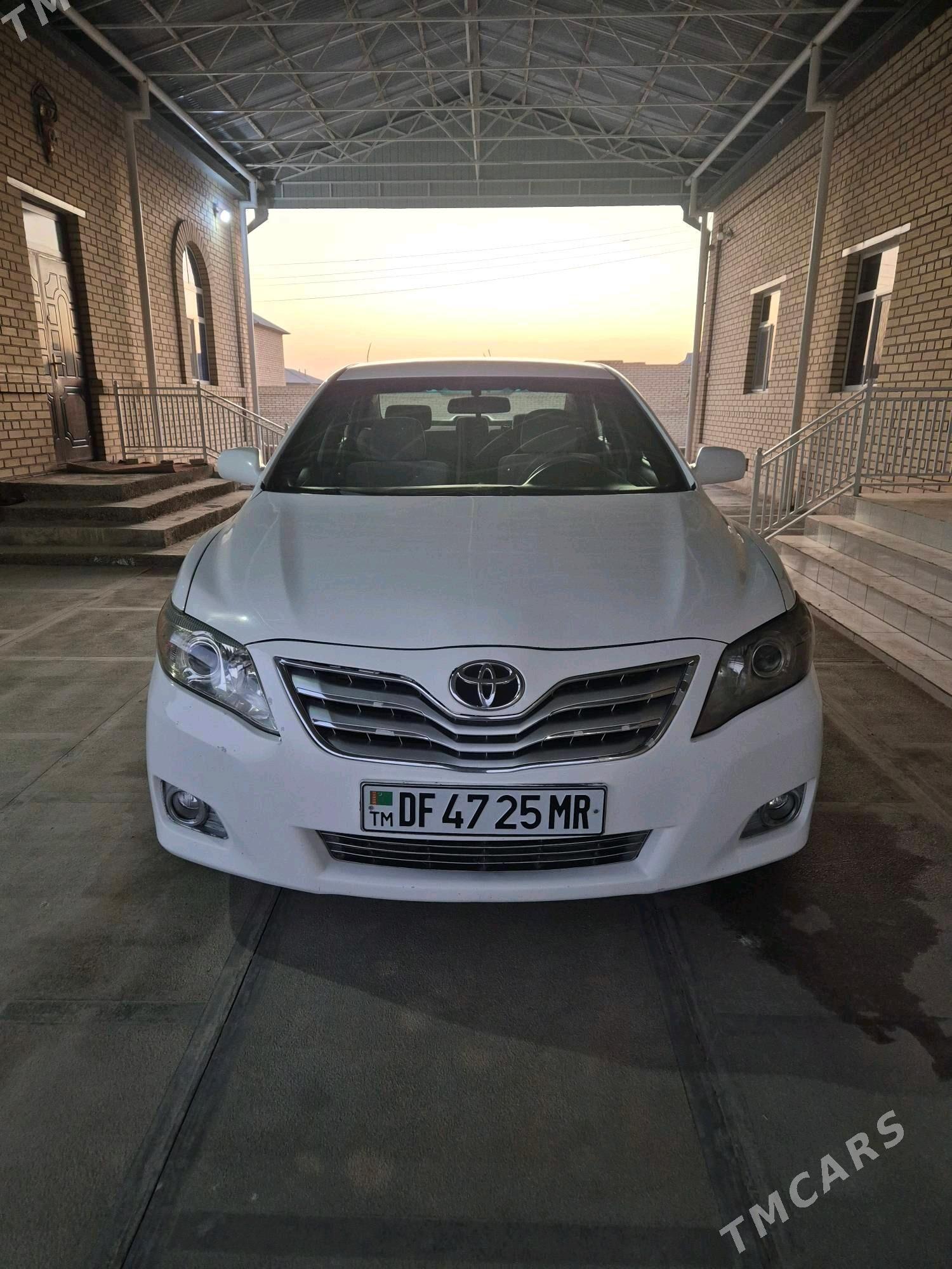 Toyota Camry 2010 - 175 000 TMT - Байрамали - img 5