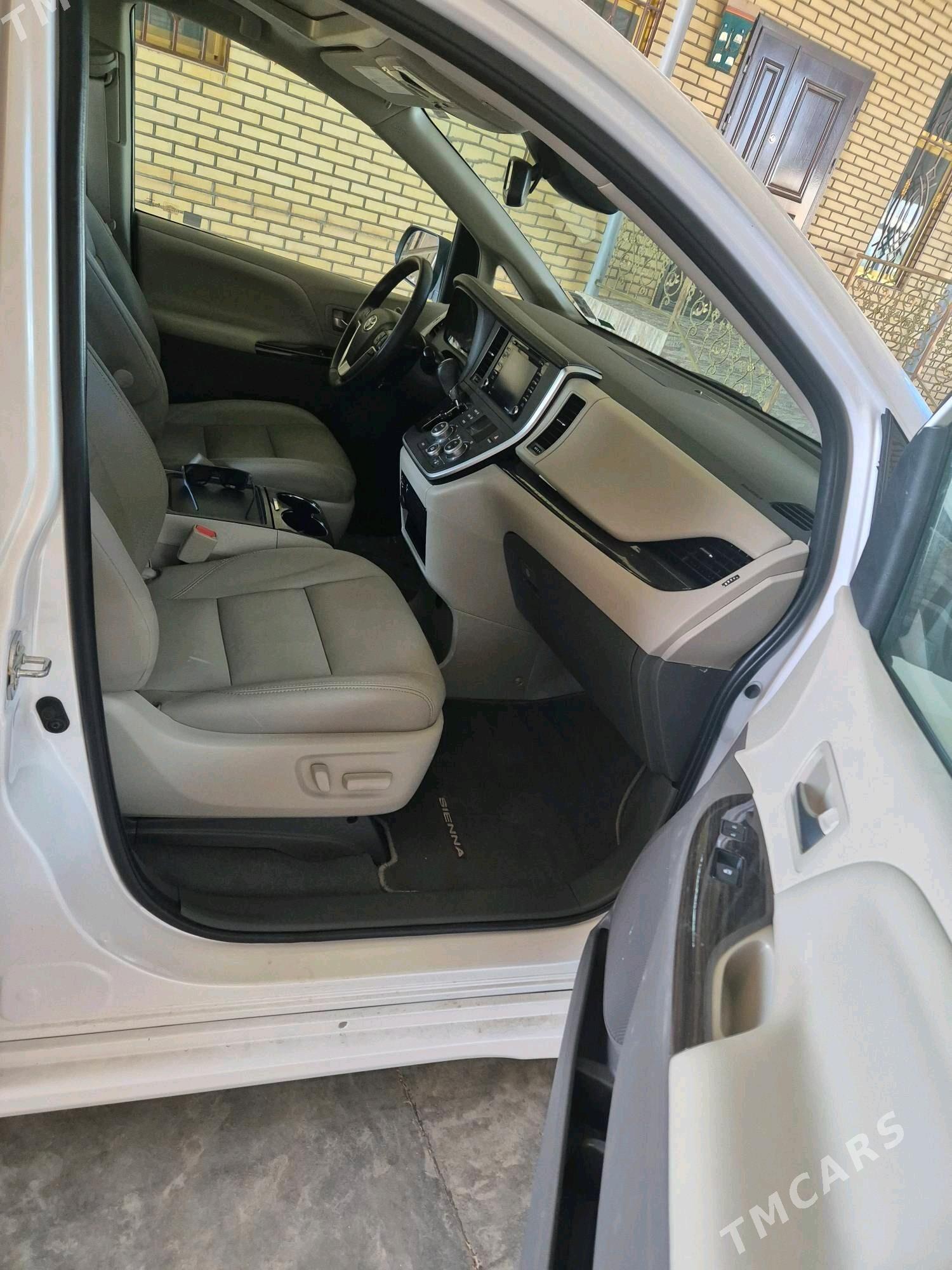 Toyota Sienna 2020 - 518 000 TMT - Мары - img 5