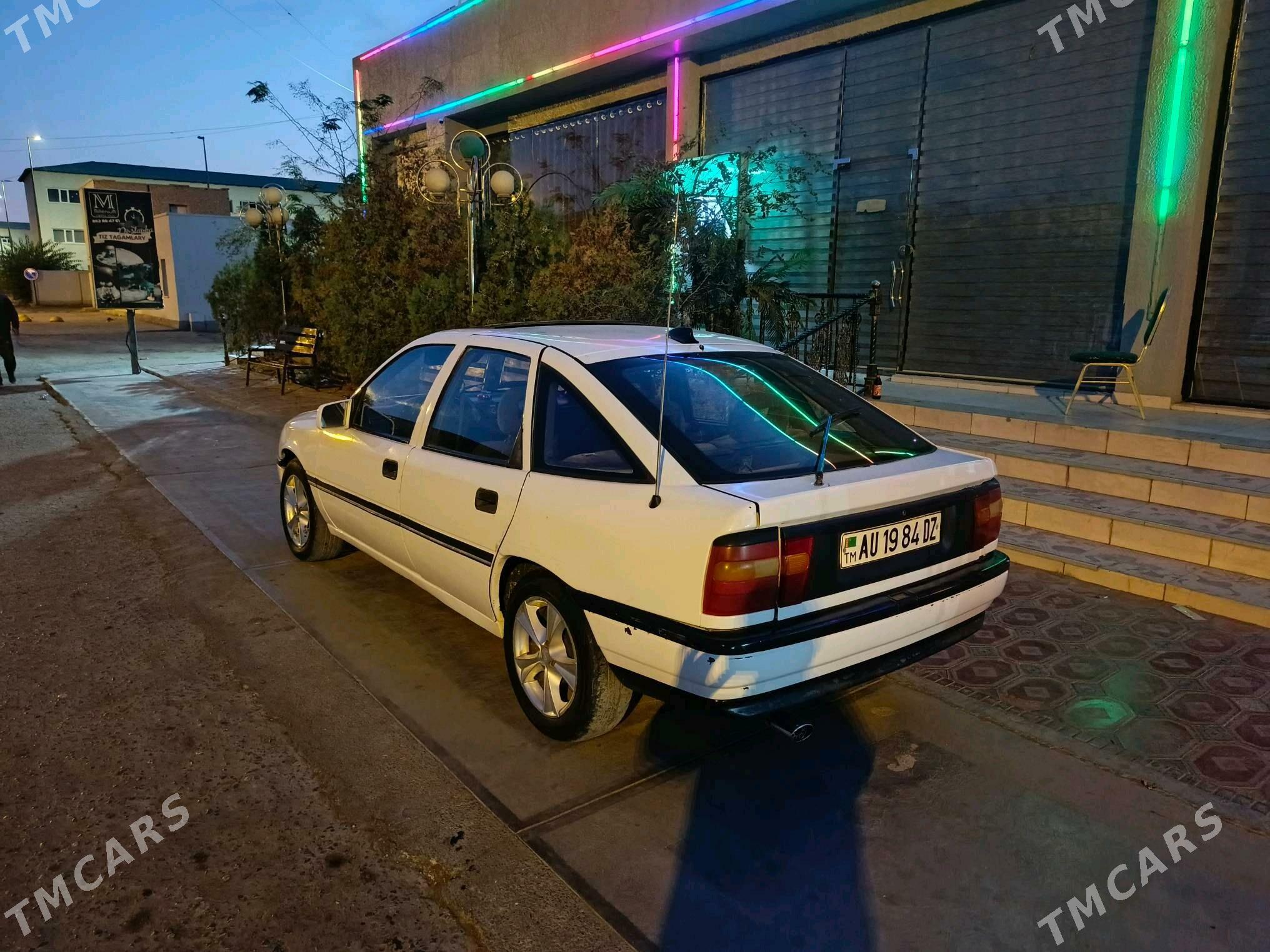Opel Vectra 1992 - 23 000 TMT - Дашогуз - img 3
