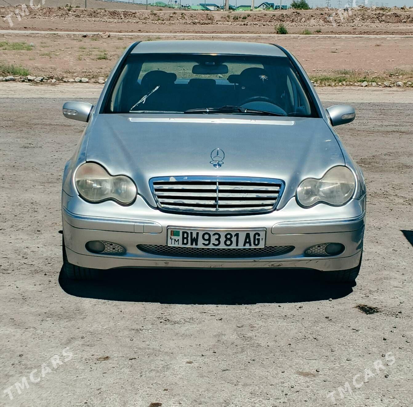 Mercedes-Benz C250 2001 - 110 000 TMT - ул. Туркменбаши шаёлы (Ленина) - img 2
