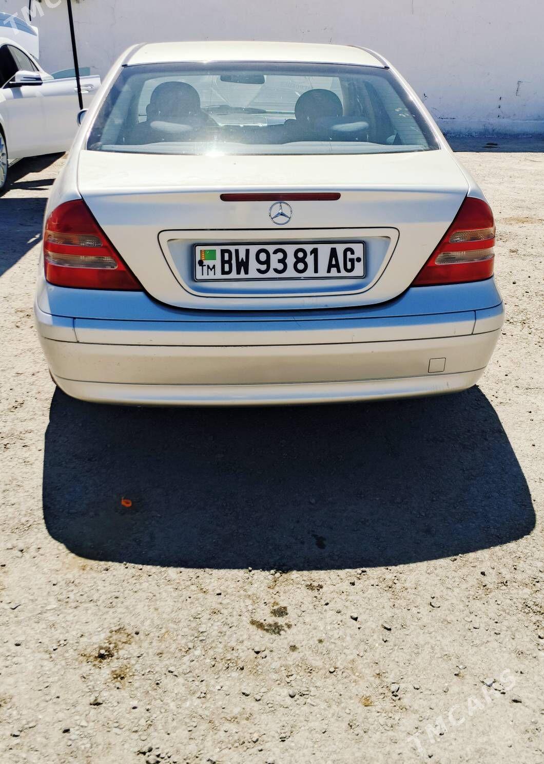Mercedes-Benz C250 2001 - 110 000 TMT - ул. Туркменбаши шаёлы (Ленина) - img 3