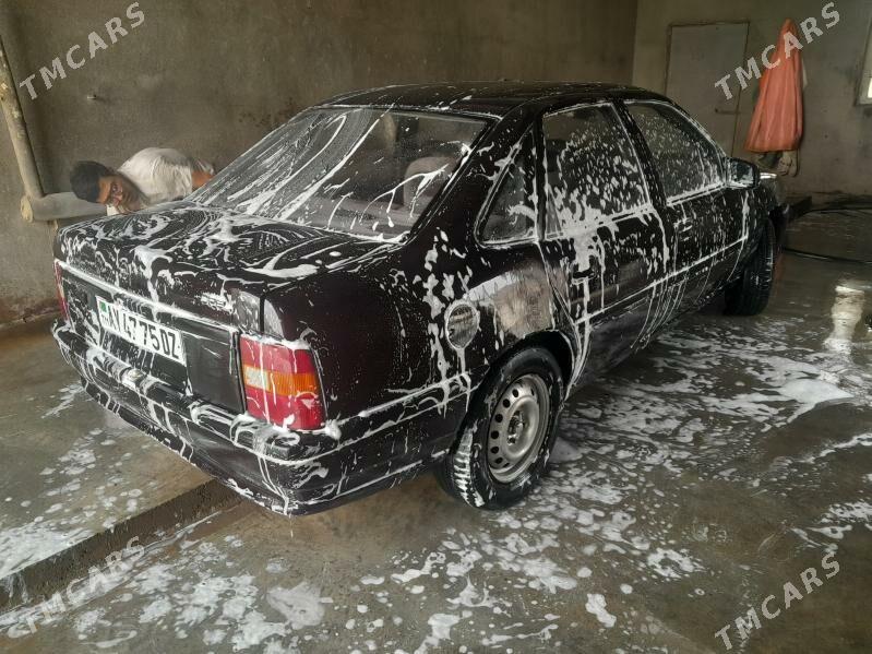 Opel Vectra 1993 - 32 000 TMT - Гурбансолтан Едже - img 3