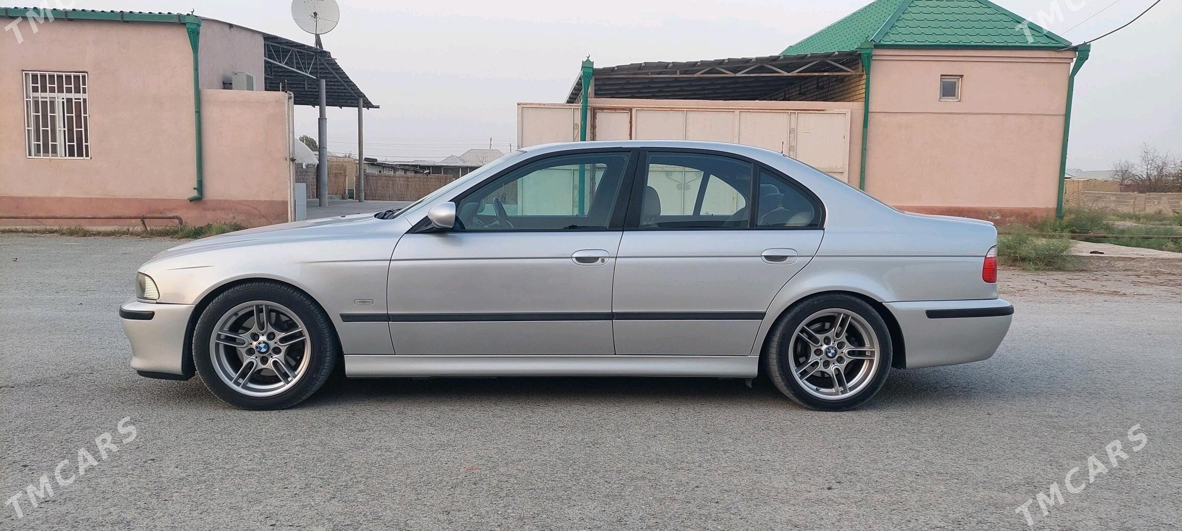 BMW 530 2002 - 150 000 TMT - Бахарден - img 2