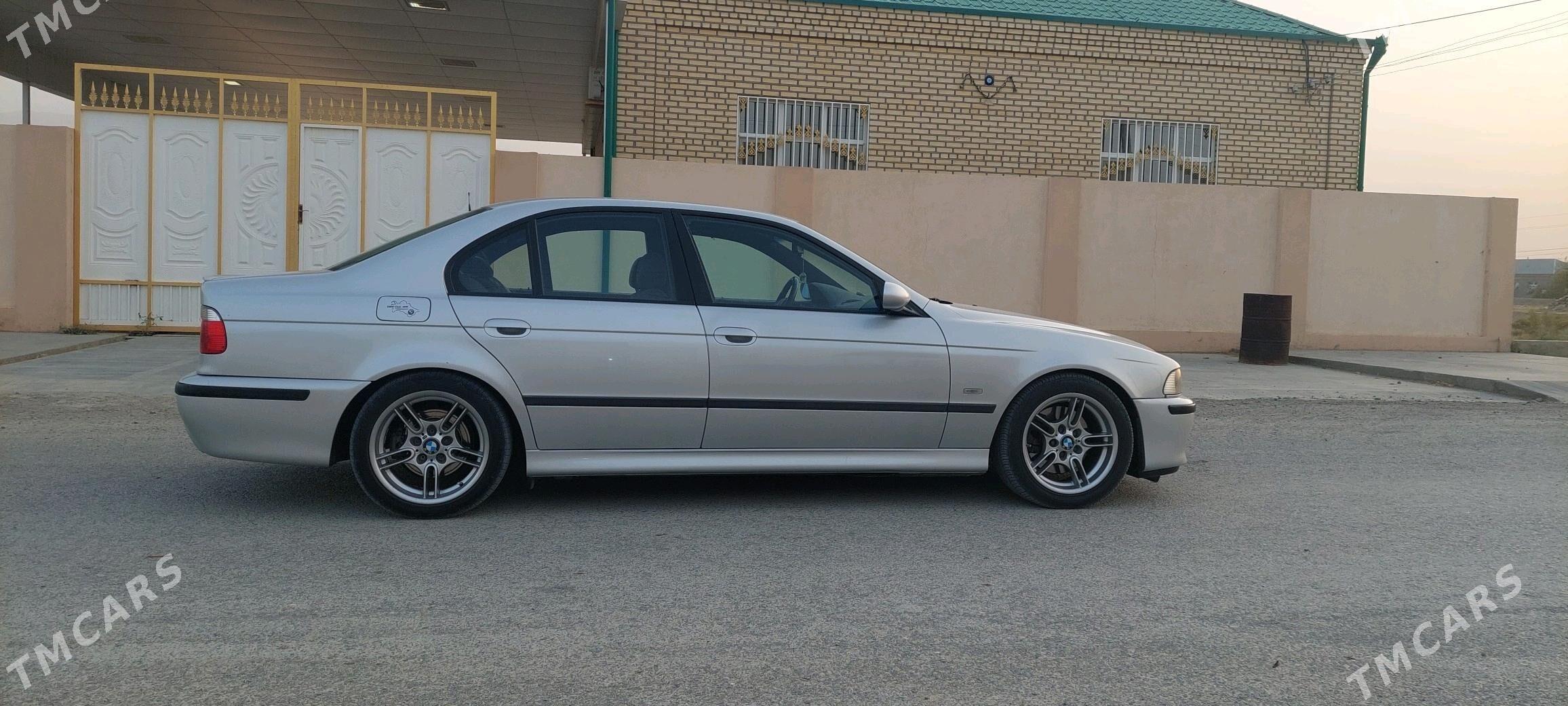 BMW 530 2002 - 150 000 TMT - Бахарден - img 3