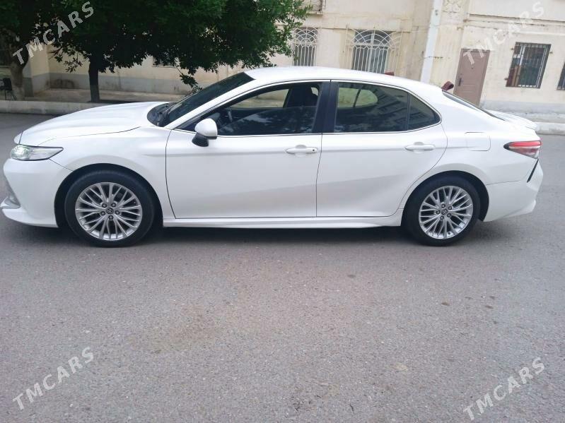 Toyota Camry 2018 - 289 000 TMT - Ашхабад - img 4