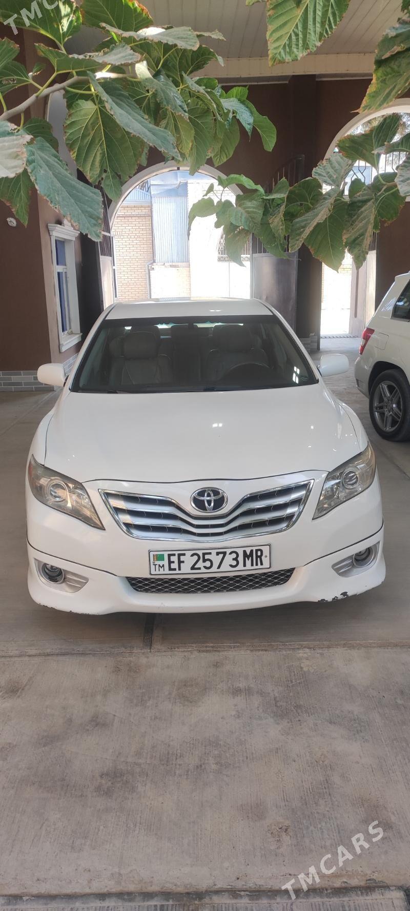 Toyota Camry 2011 - 178 000 TMT - Мары - img 3