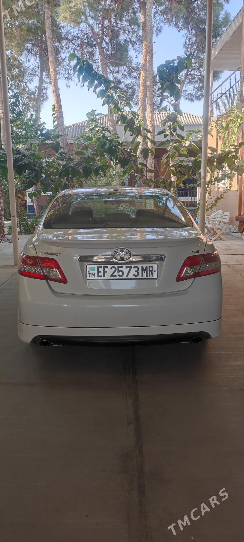 Toyota Camry 2011 - 178 000 TMT - Мары - img 4