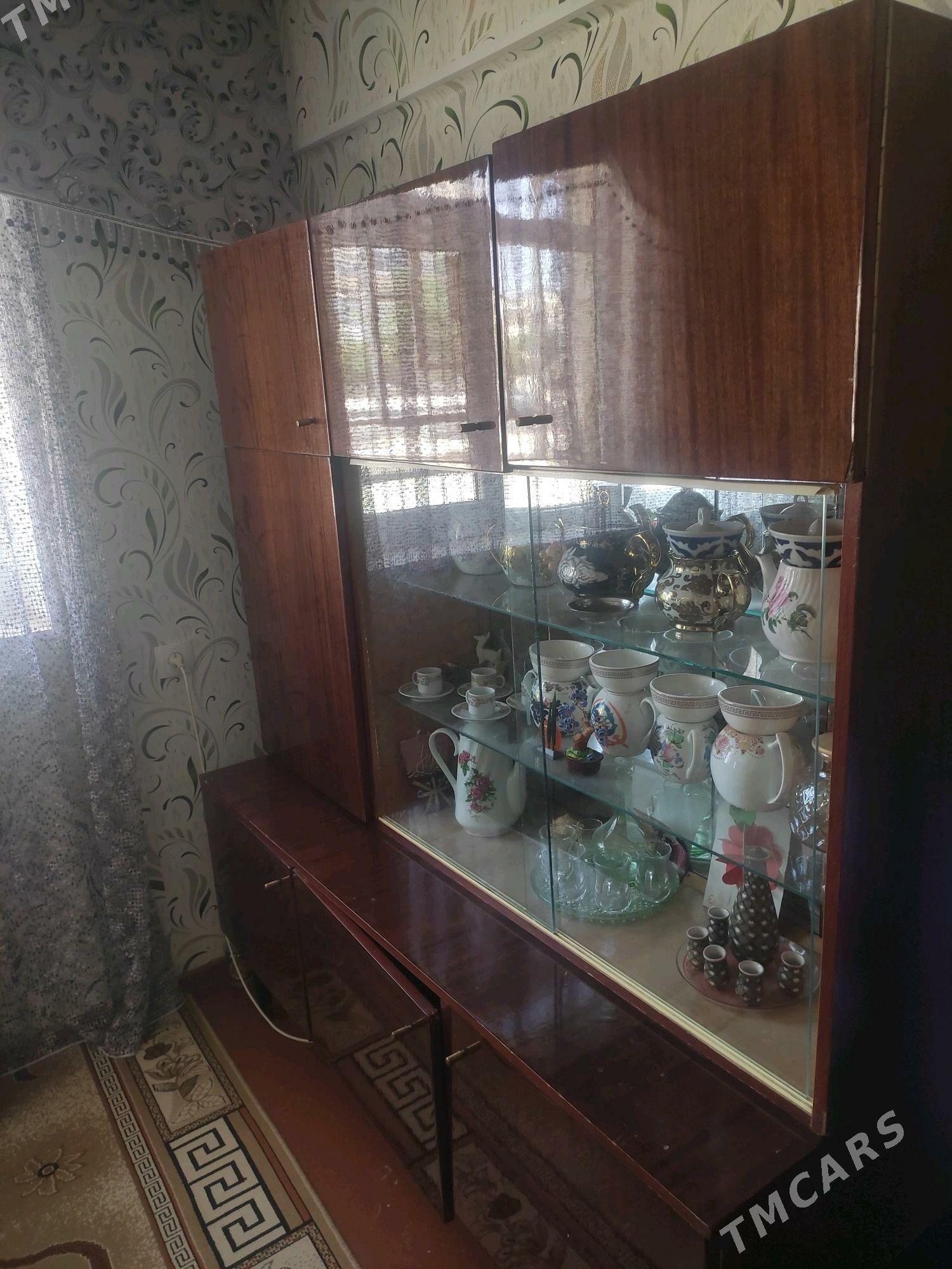 serwant - Балканабат - img 1