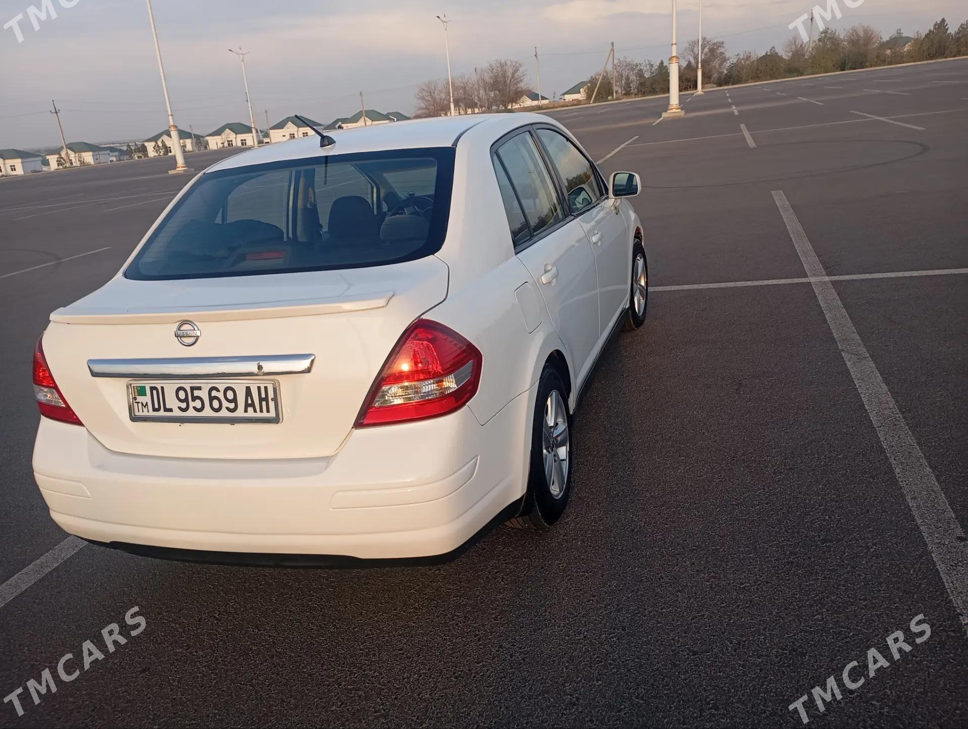 Nissan Versa 2010 - 125 000 TMT - Ak bugdaý etraby - img 2