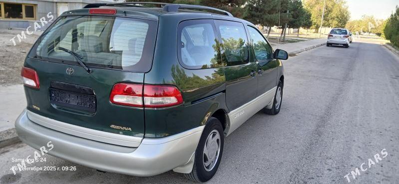 Toyota Sienna 2002 - 138 000 TMT - Мары - img 1