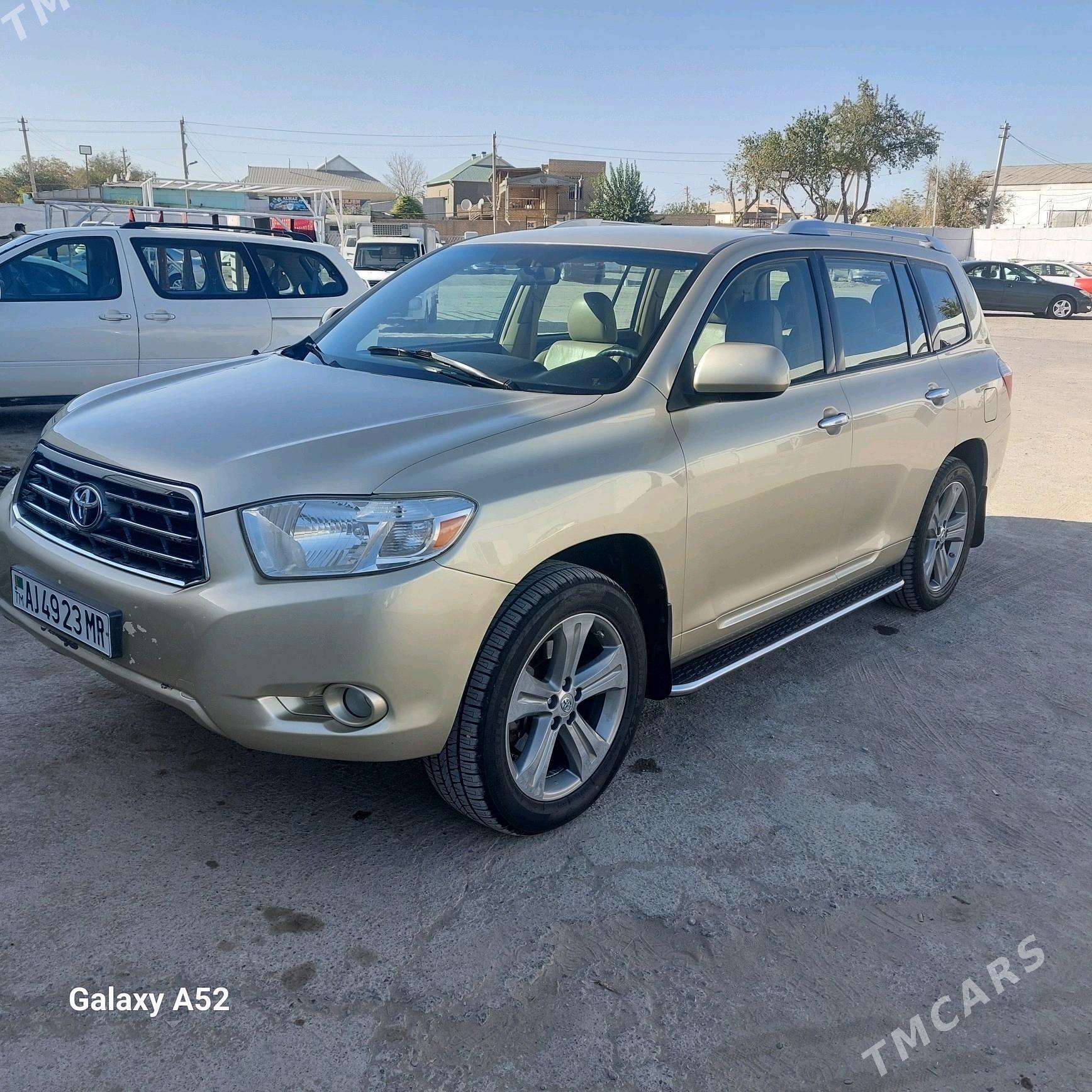 Toyota Highlander 2008 - 260 000 TMT - Мары - img 1