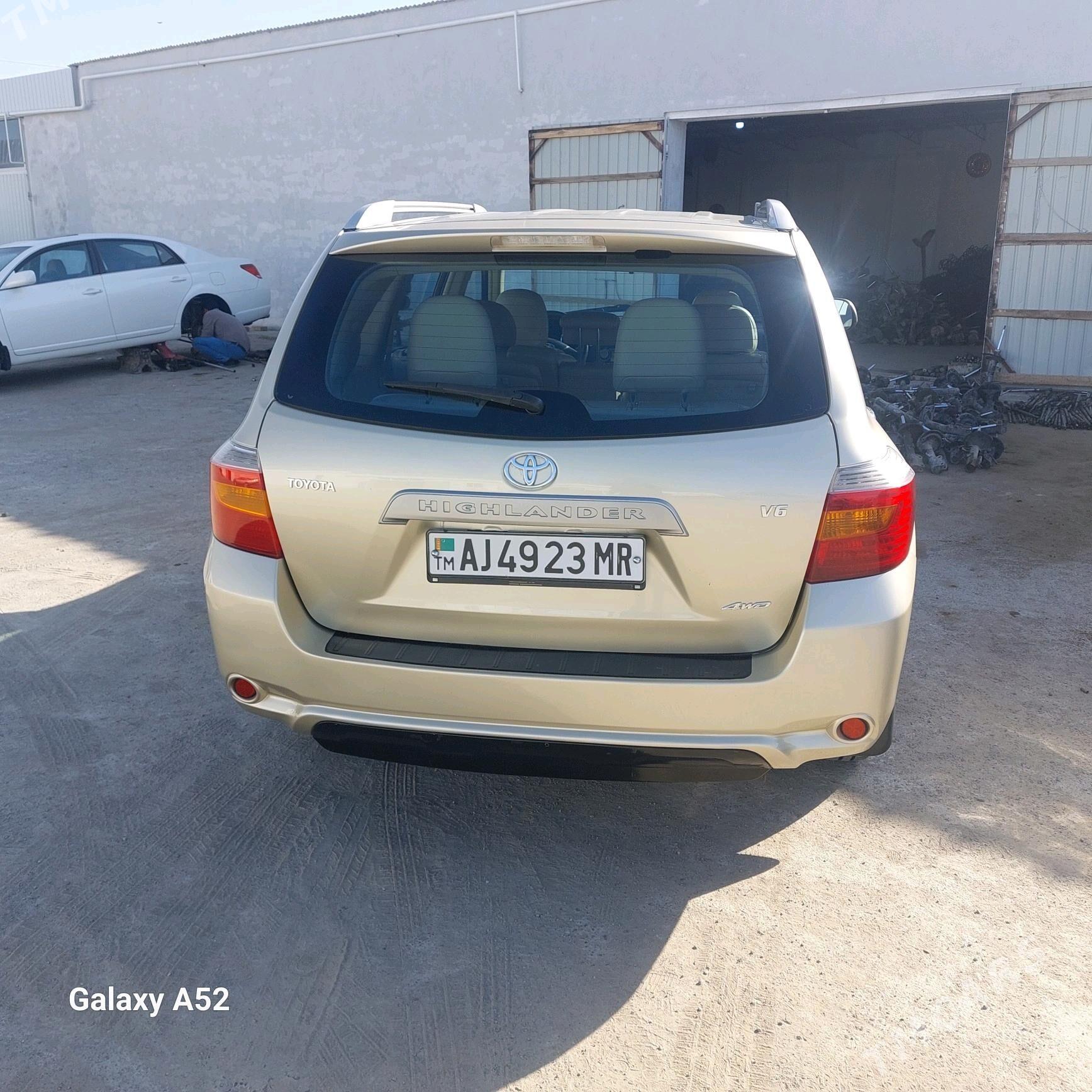 Toyota Highlander 2008 - 260 000 TMT - Мары - img 3