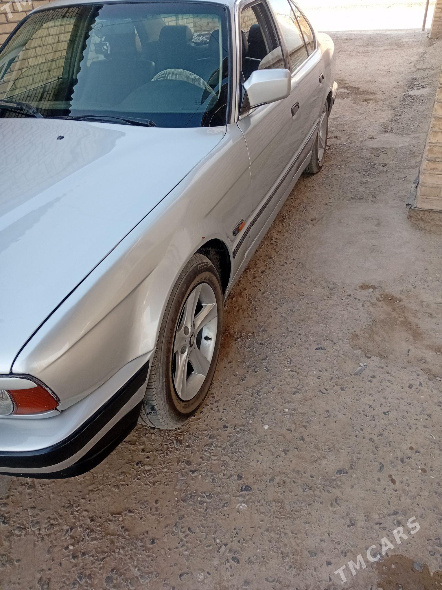 BMW 525 1993 - 45 000 TMT - Sakarçäge - img 1