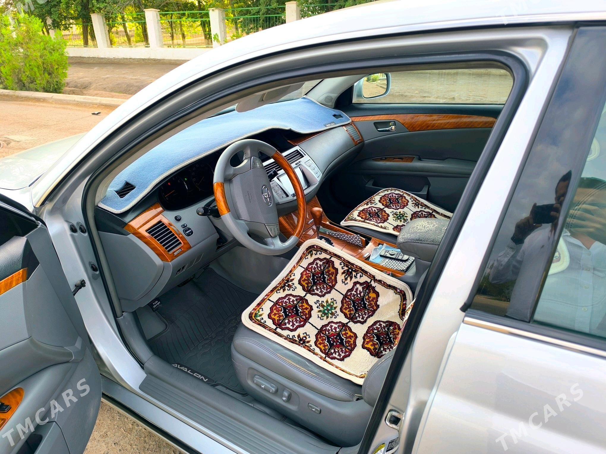 Toyota Avalon 2005 - 195 000 TMT - Кёнеургенч - img 4