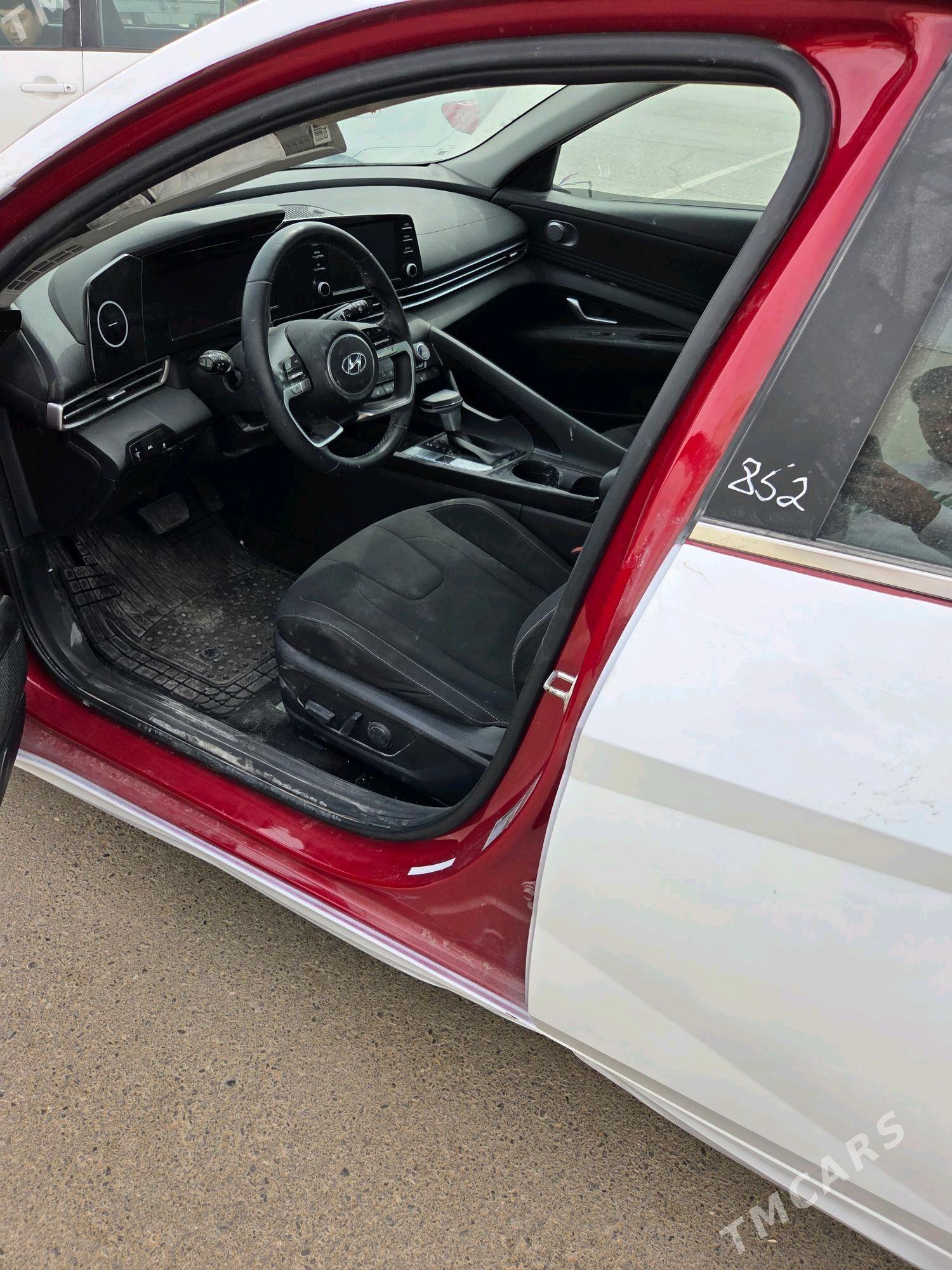 Hyundai Elantra 2021 - 230 000 TMT - Aşgabat - img 7