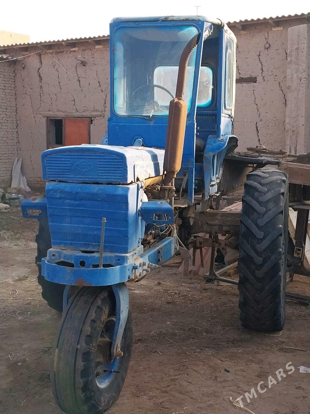 MTZ 82 2005 - 70 000 TMT - Акдепе - img 9
