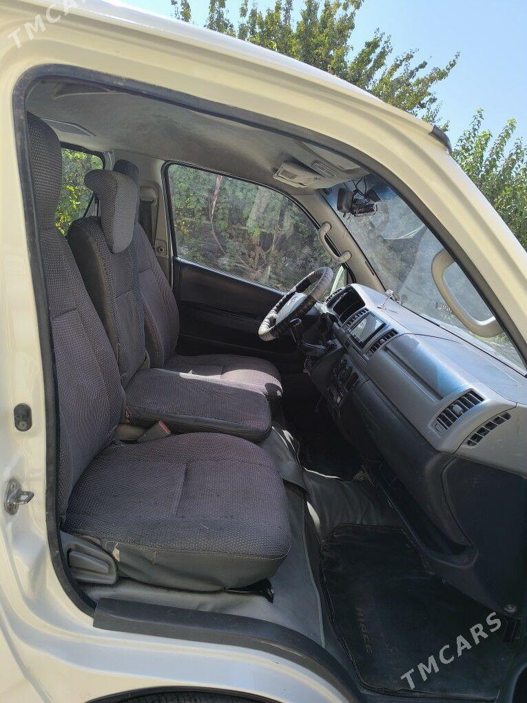 Toyota Hiace 2006 - 229 000 TMT - Baýramaly - img 3