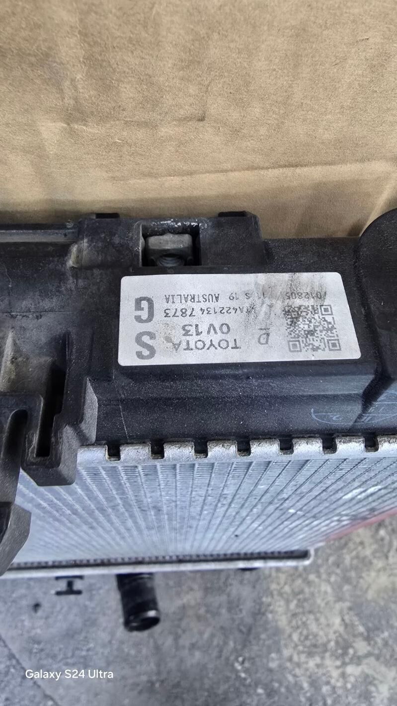 Lexus ES 350 2017 suw radiator 2 000 TMT - Бедев - img 2