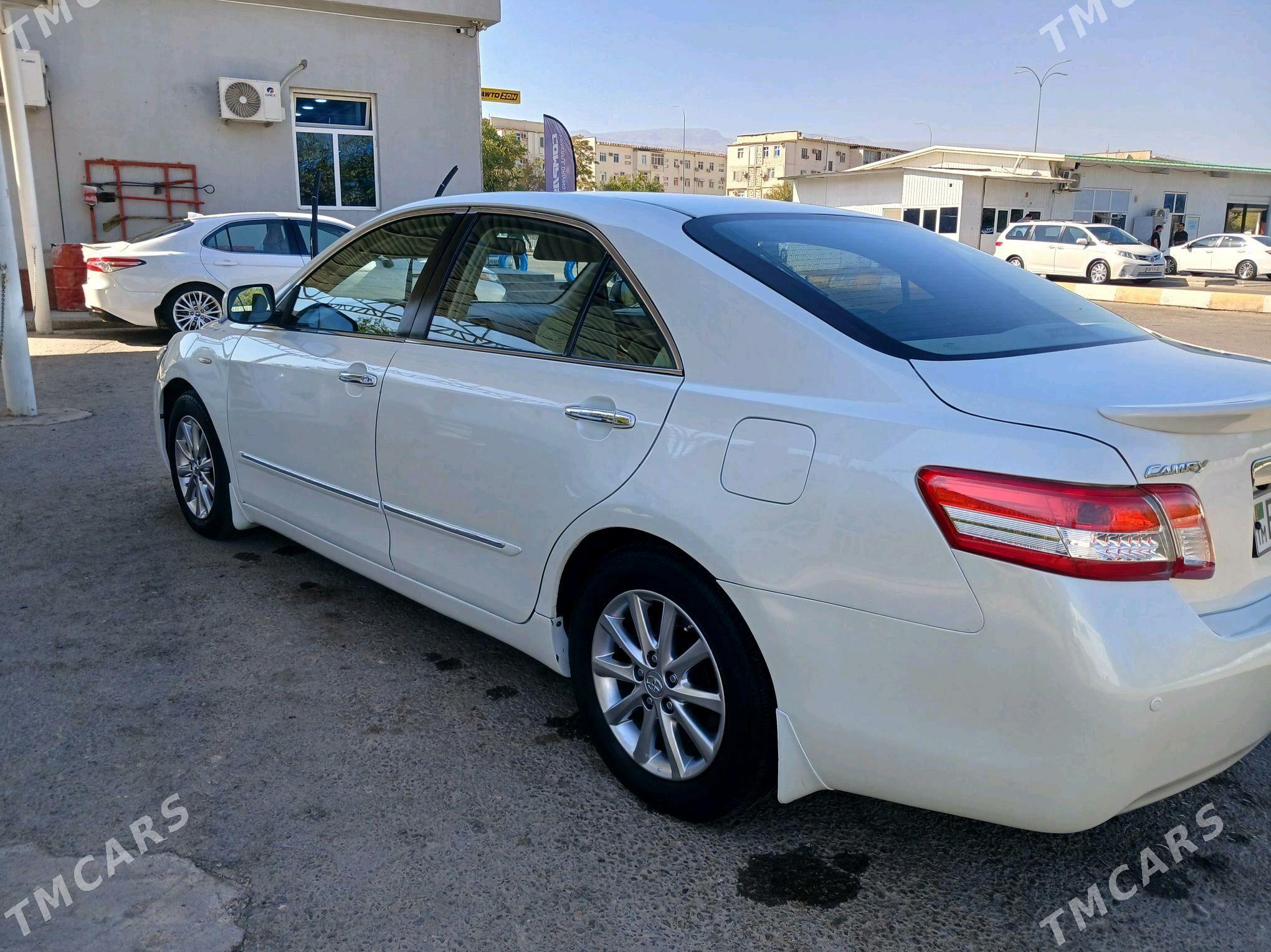 Toyota Camry 2010 - 190 000 TMT - Ашхабад - img 2