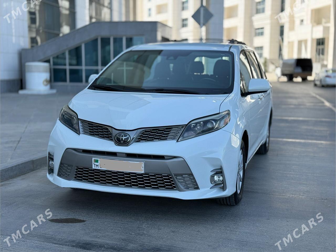 Toyota Sienna 2019 - 400 000 TMT - Ашхабад - img 1