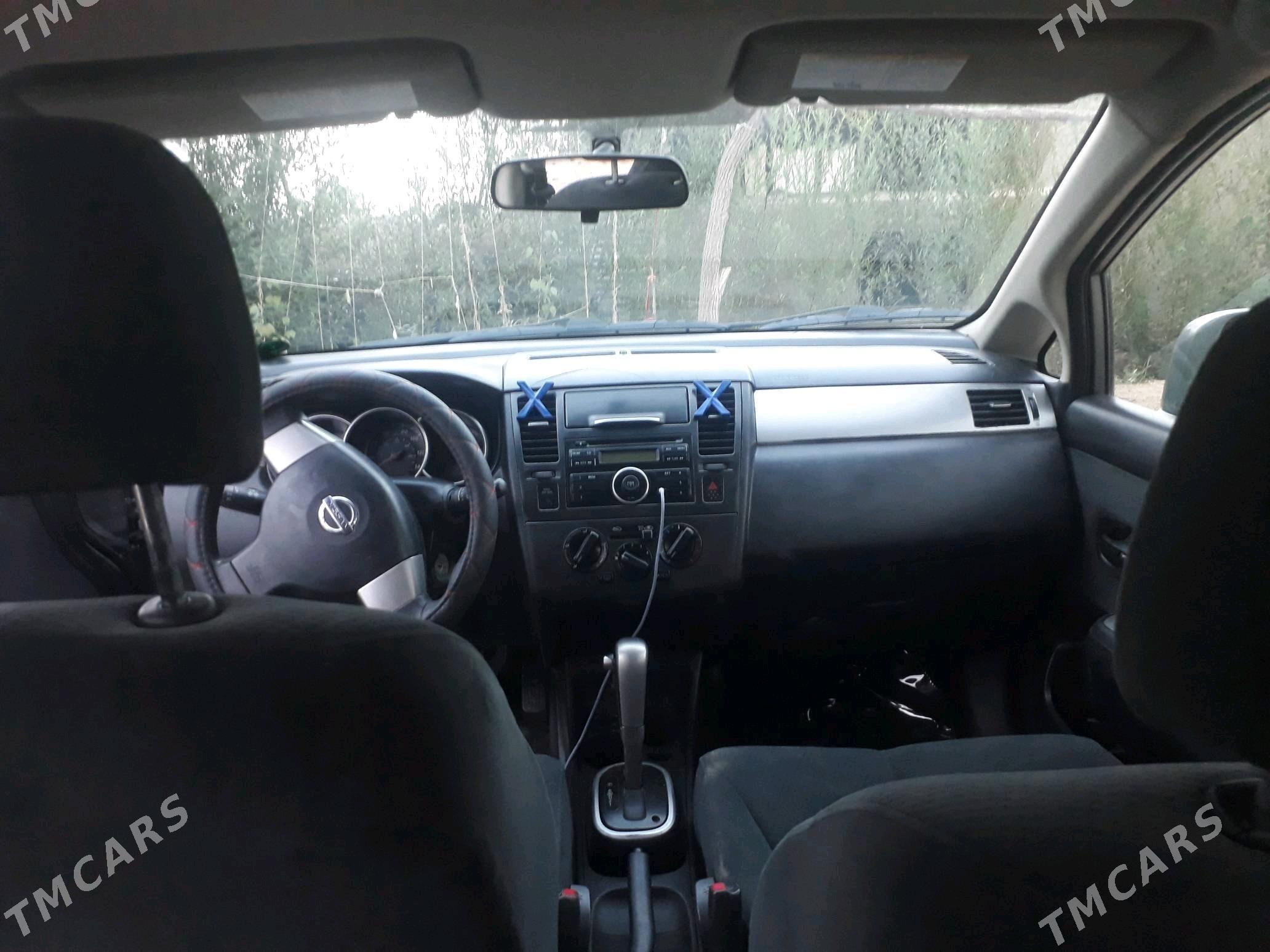 Nissan Versa 2011 - 130 000 TMT - Дашогуз - img 2
