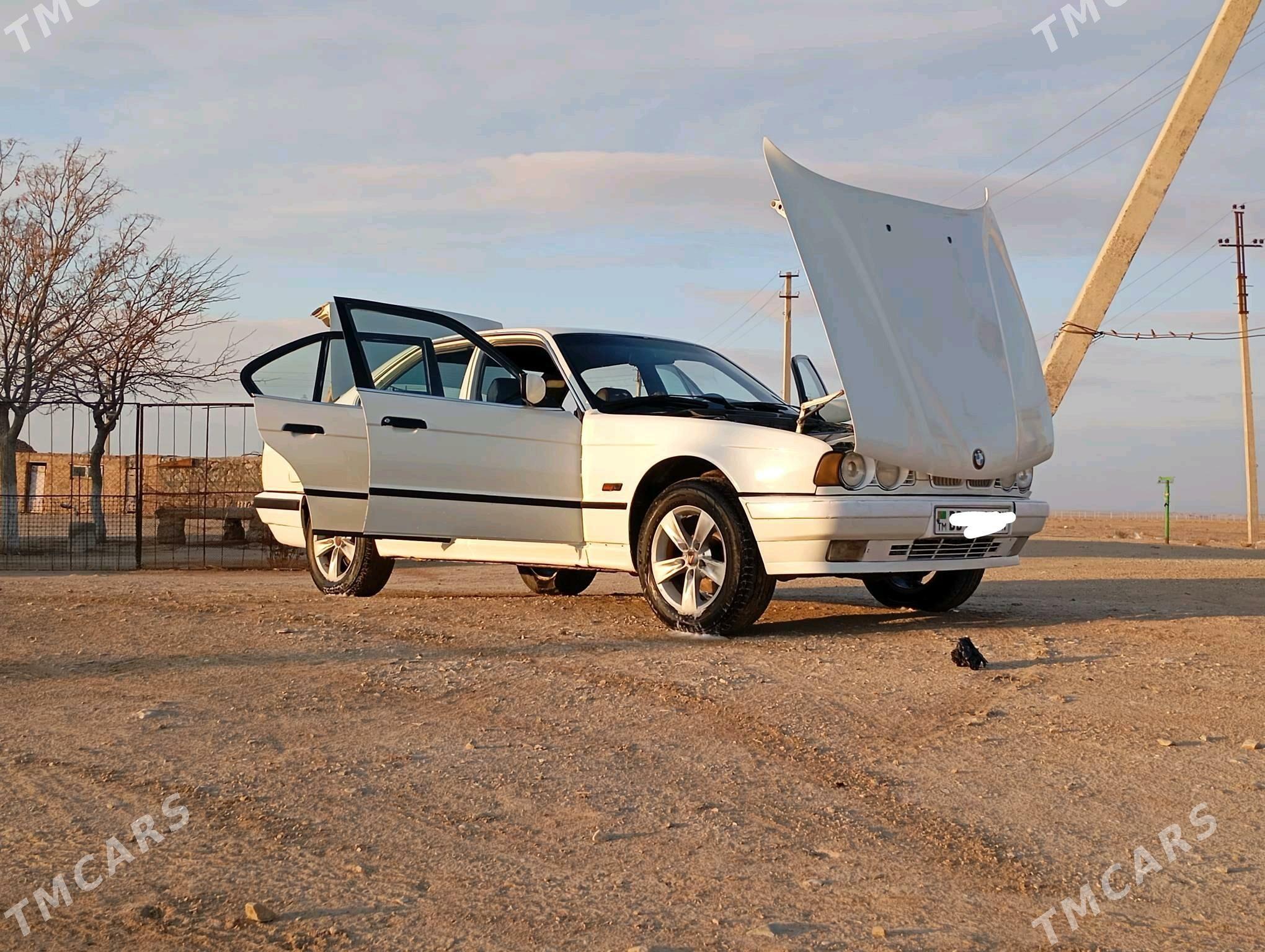 BMW 525 1990 - 52 000 TMT - Берекет - img 7