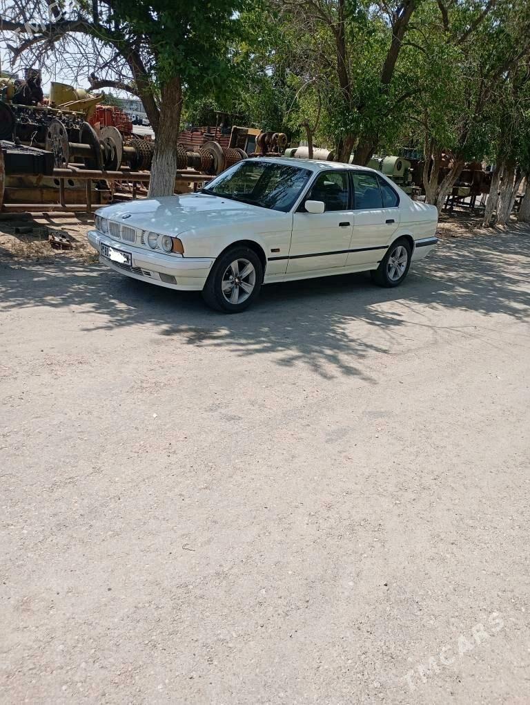 BMW 525 1990 - 52 000 TMT - Берекет - img 4