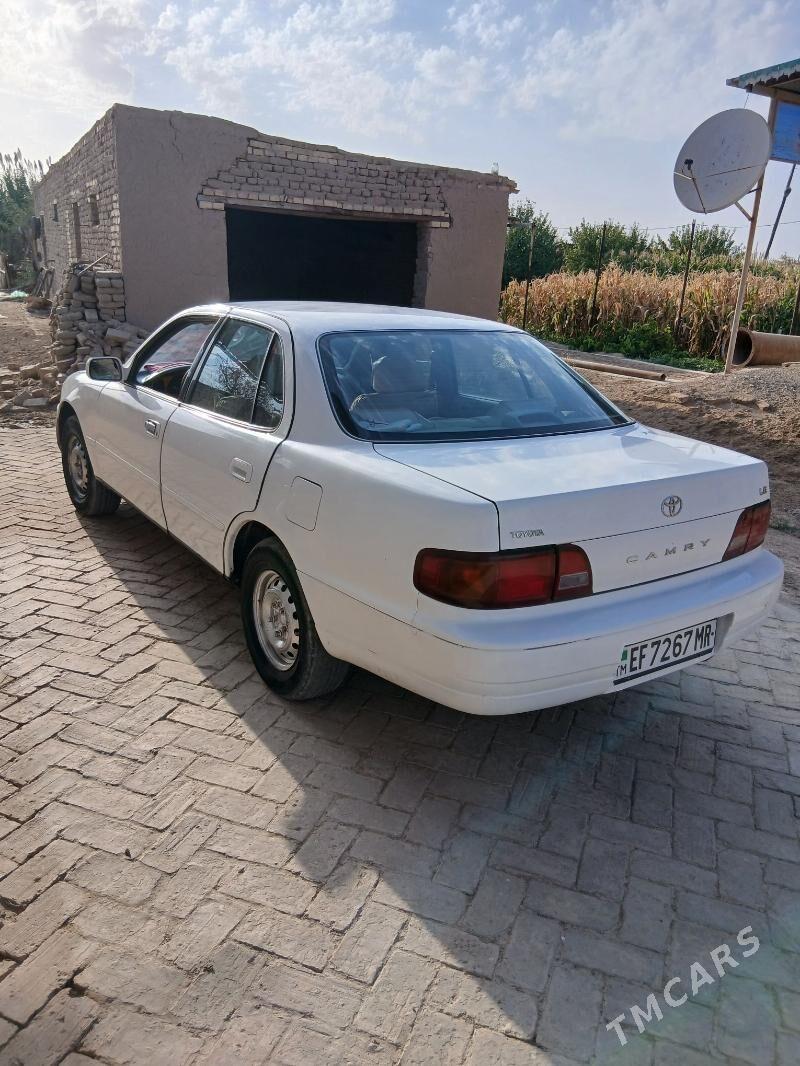 Toyota Camry 1996 - 100 000 TMT - Ýolöten - img 4