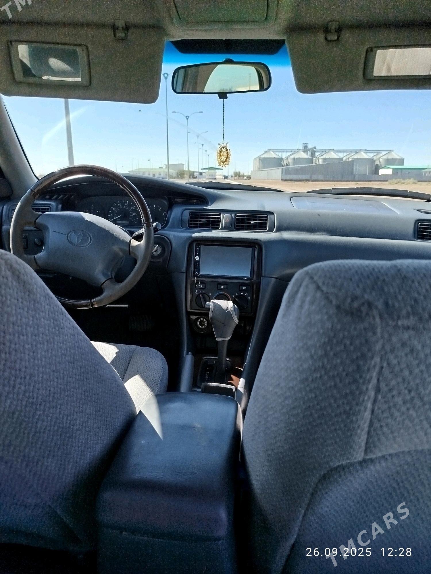 Toyota Camry 2000 - 140 000 TMT - Boldumsaz - img 8