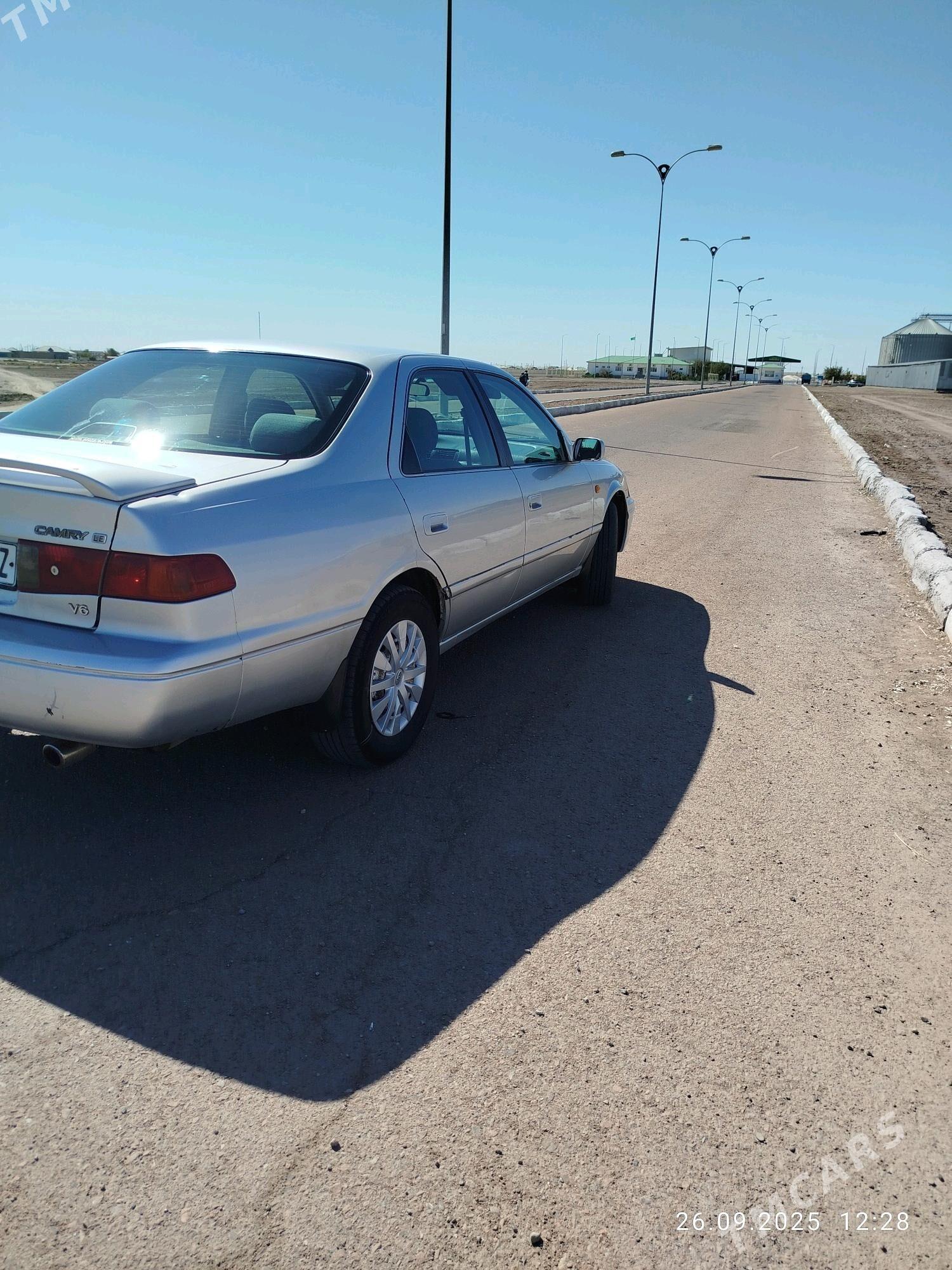 Toyota Camry 2000 - 140 000 TMT - Boldumsaz - img 7