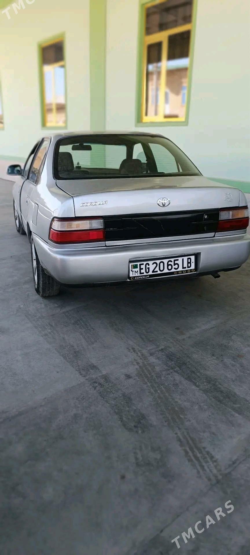 Toyota Corolla 1995 - 45 000 TMT - Чарджоу - img 5