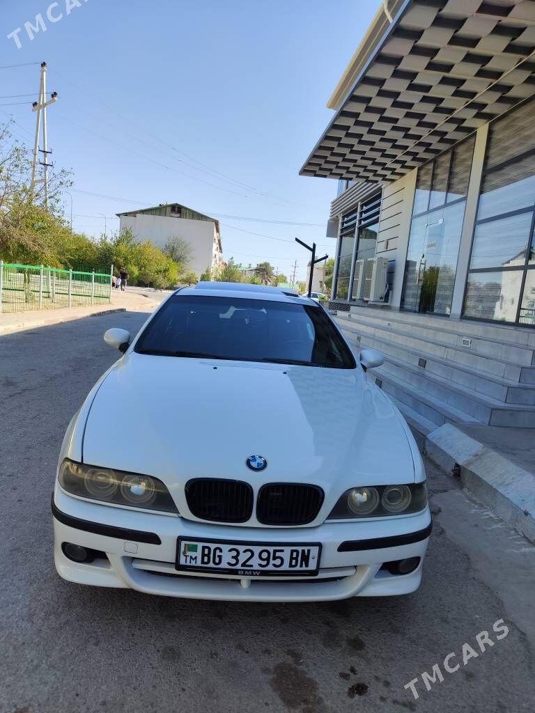 BMW E39 2001 - 130 000 TMT - Балканабат - img 10