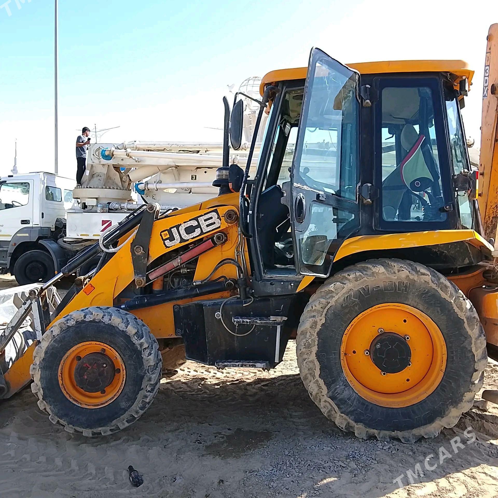 JCB 3CX Compact 2013 - 560 000 TMT - Aşgabat - img 5