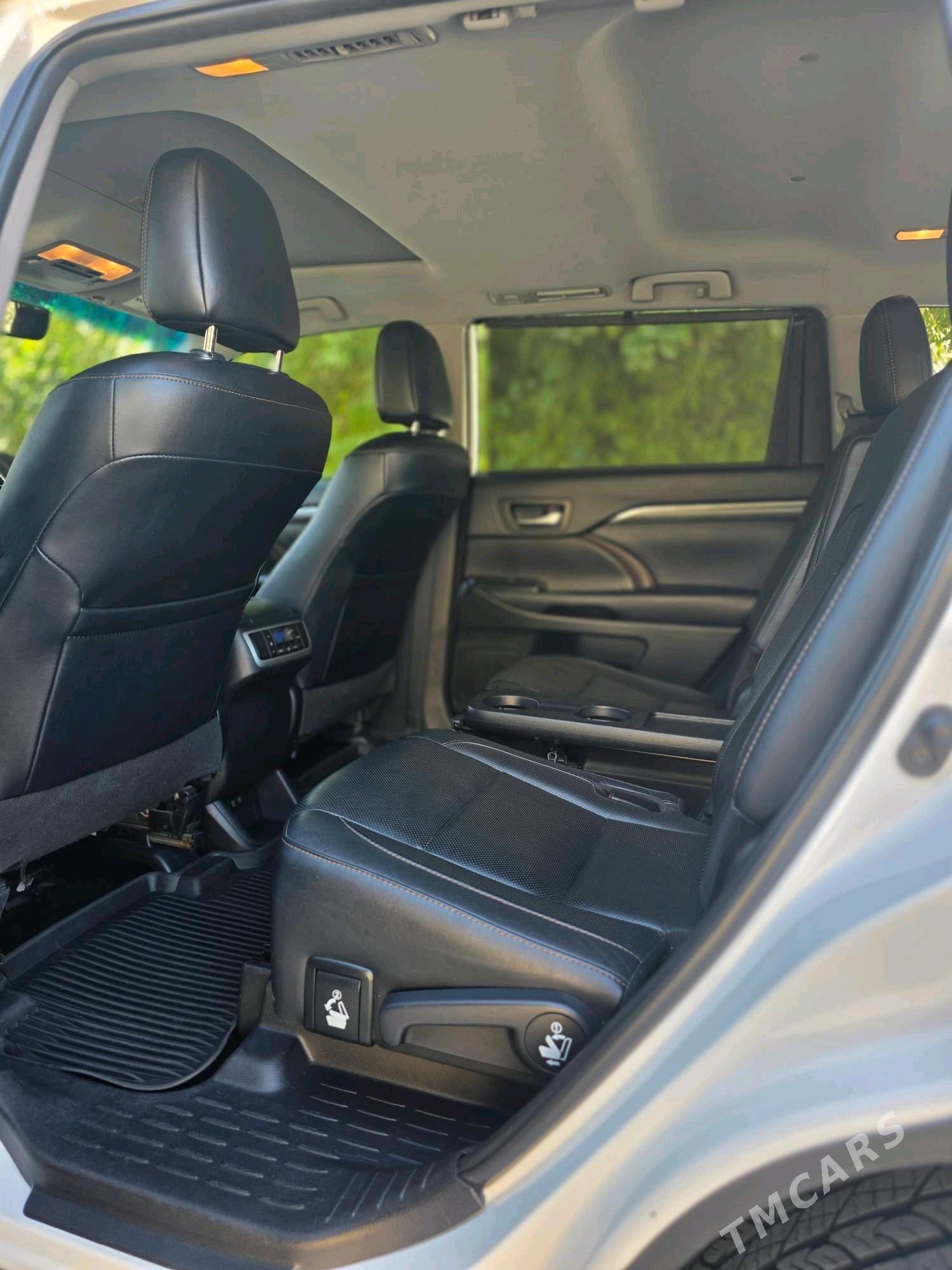 Toyota Highlander 2019 - 465 000 TMT - Ашхабад - img 8