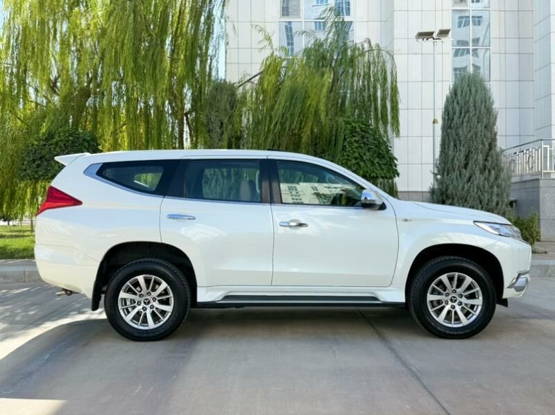 Mitsubishi Montero Sport 2019 - 355 000 TMT - Aşgabat - img 5
