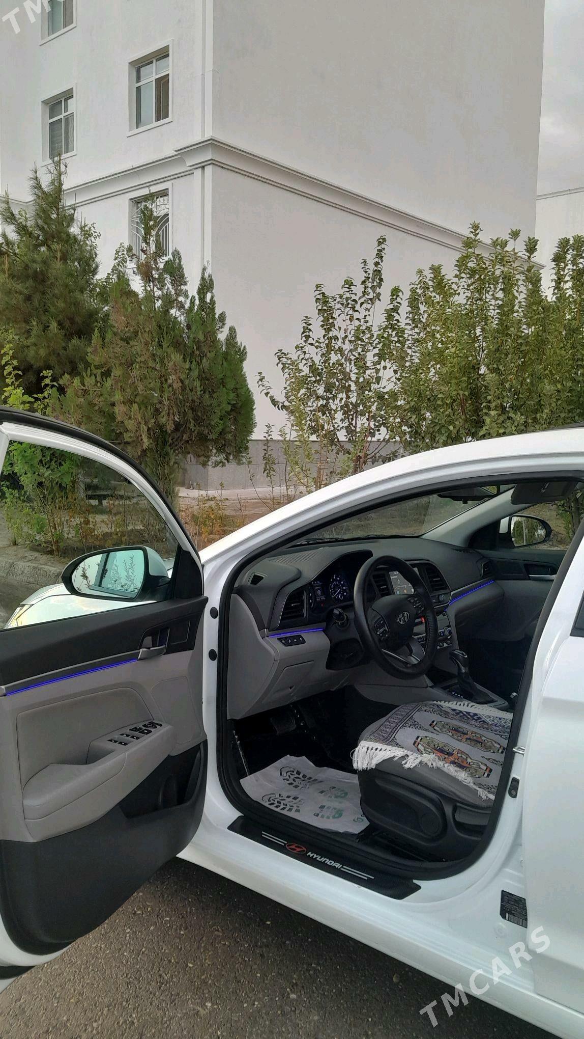 Hyundai Elantra 2020 - 225 000 TMT - Ашхабад - img 6