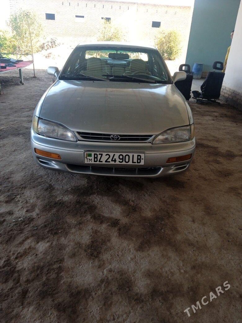 Toyota Camry 1995 - 95 000 TMT - Дянев - img 3