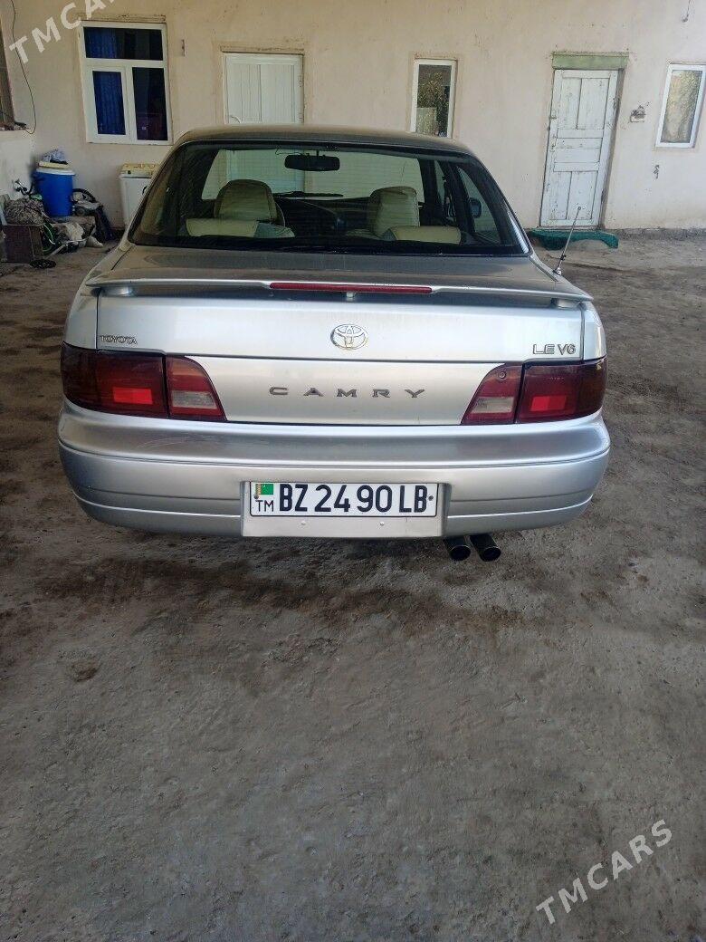 Toyota Camry 1995 - 95 000 TMT - Дянев - img 2