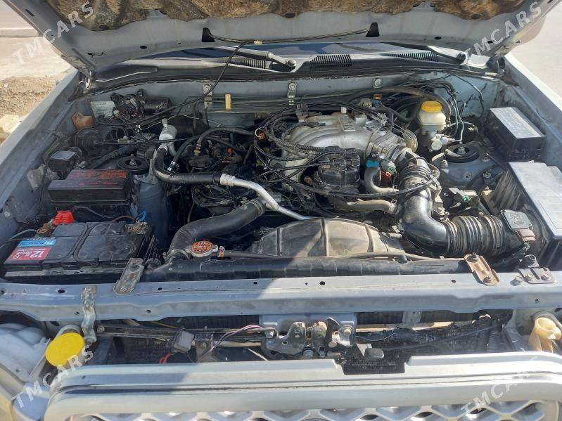 Nissan Pathfinder 2000 - 92 000 TMT - Çärjew - img 6