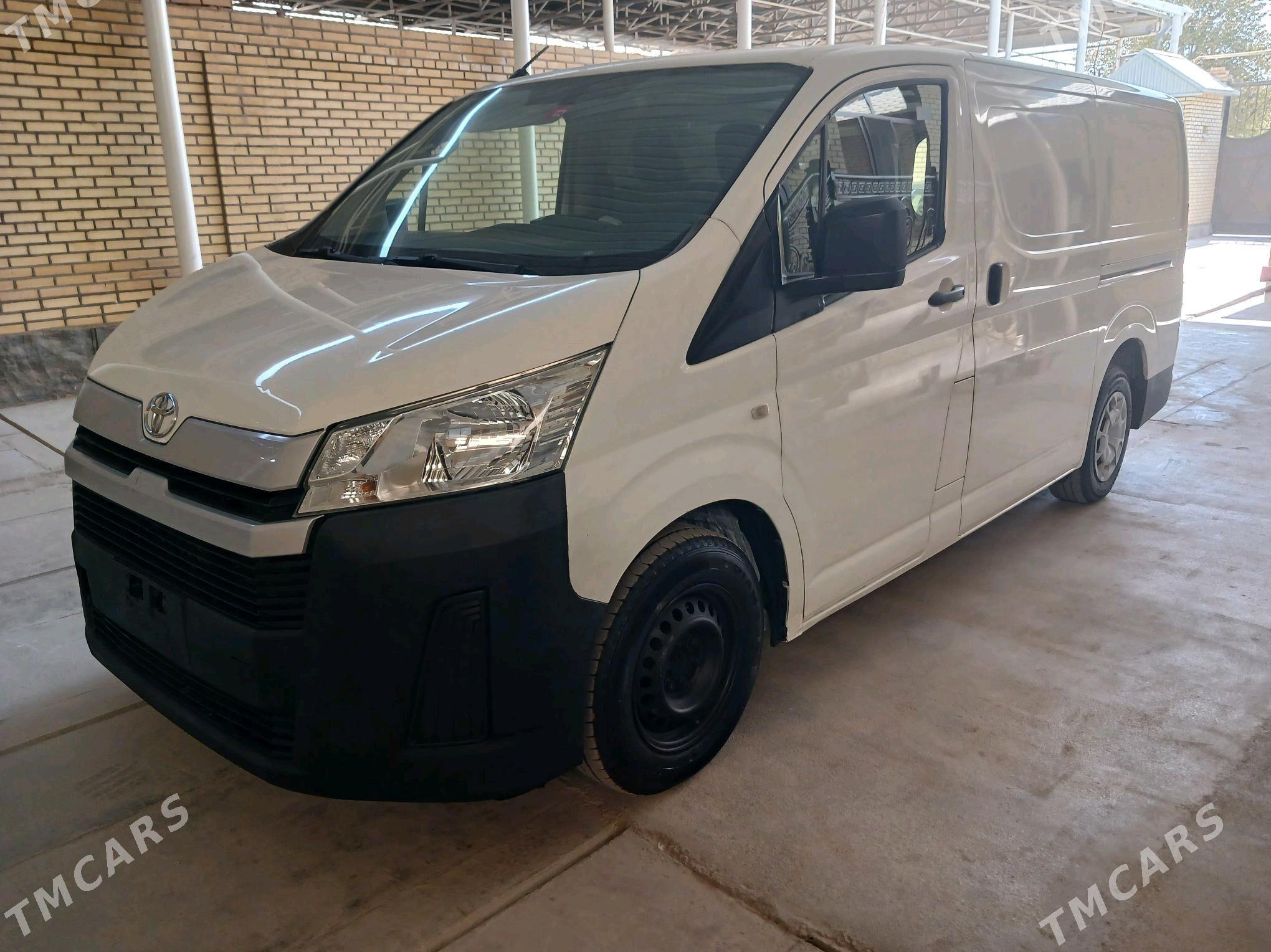 Toyota Hiace 2020 - 481 000 TMT - Mary - img 4