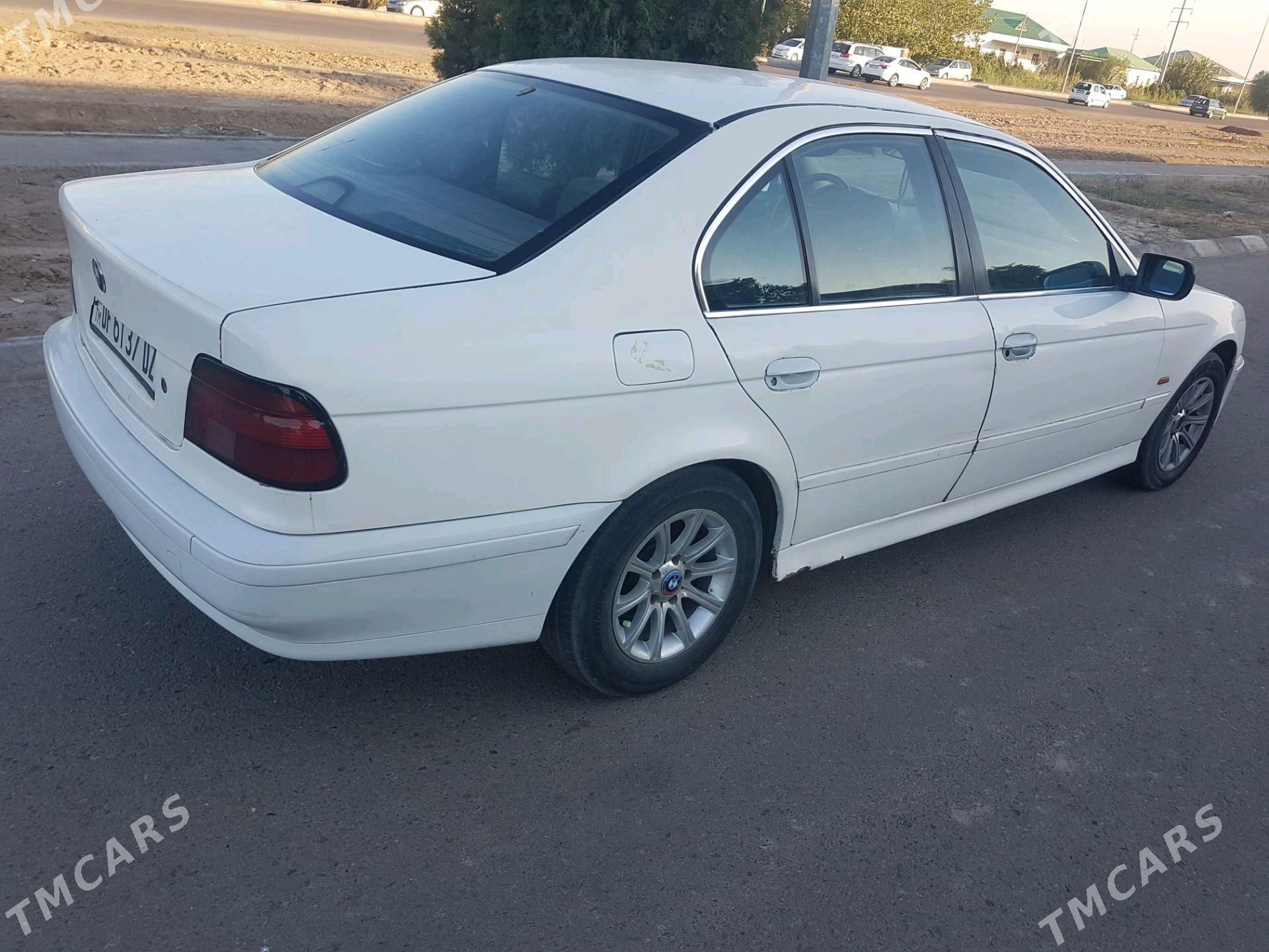 BMW E39 1998 - 70 000 TMT - Daşoguz - img 3