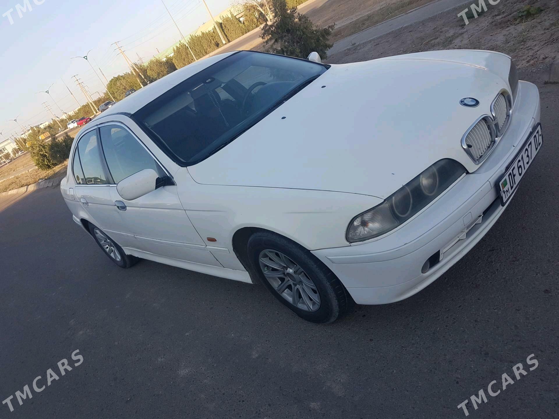 BMW E39 1998 - 70 000 TMT - Daşoguz - img 4