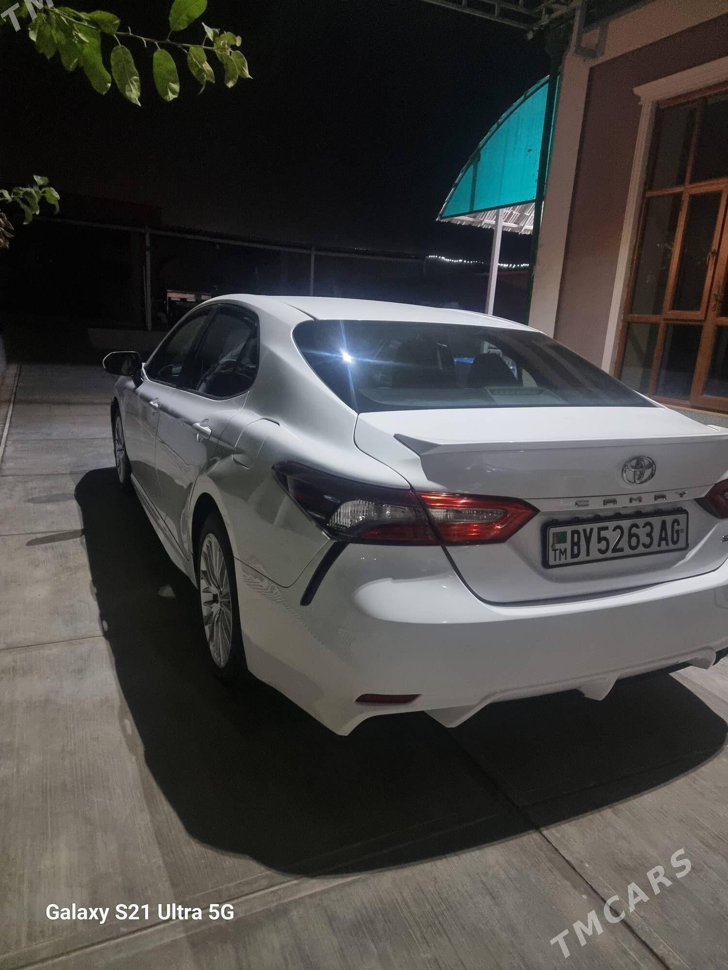 Toyota Camry 2018 - 260 000 TMT - Багир - img 4