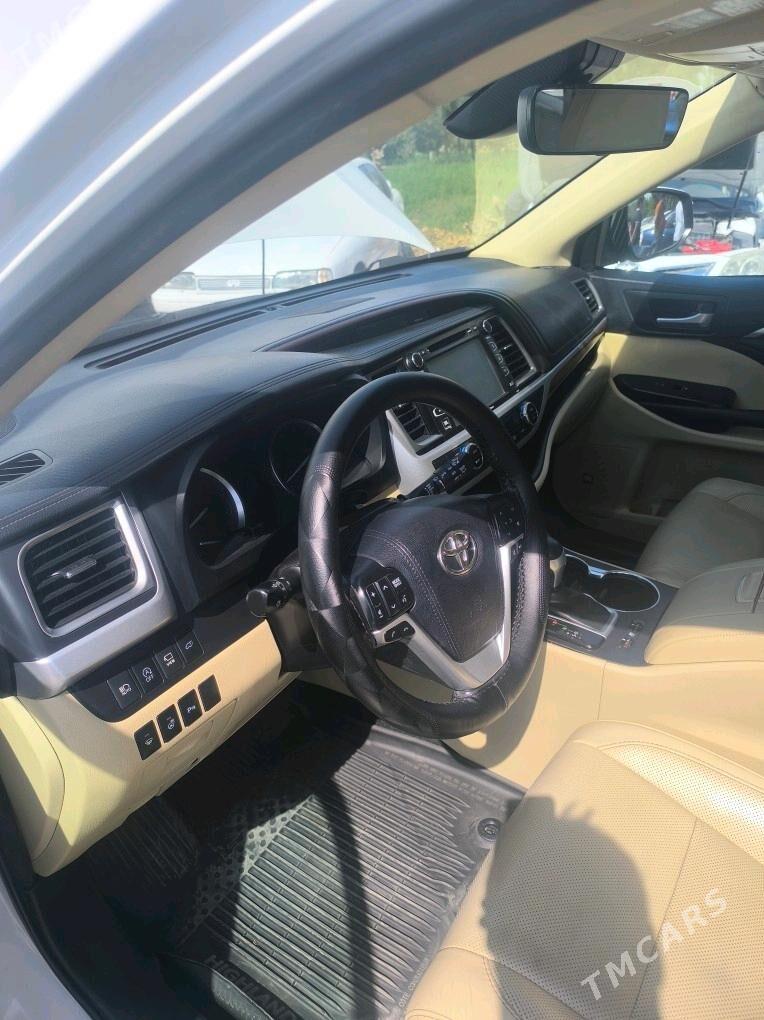 Toyota Highlander 2018 - 550 000 TMT - Ашхабад - img 4