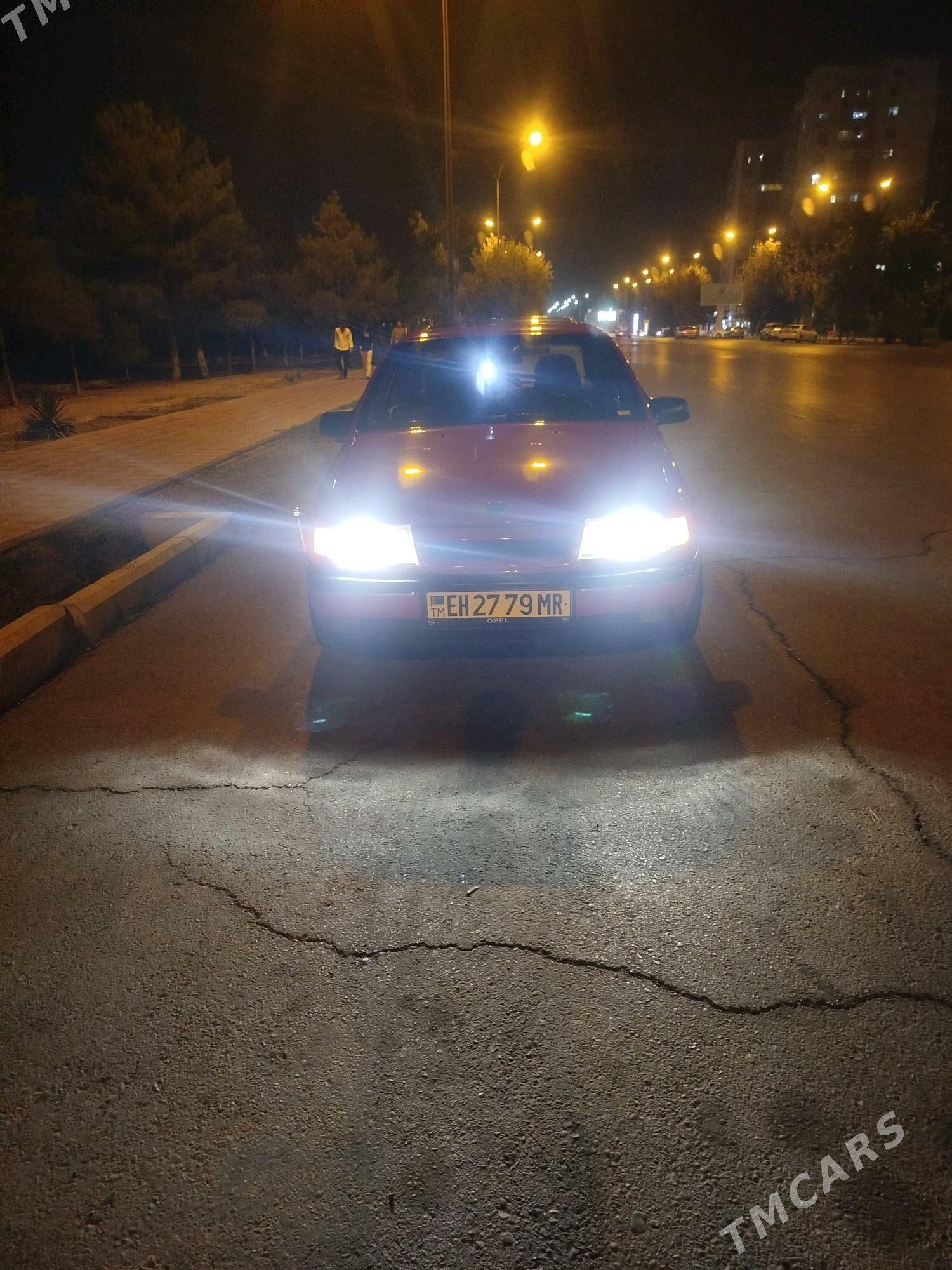 Opel Vectra 1990 - 55 000 TMT - Mary - img 7