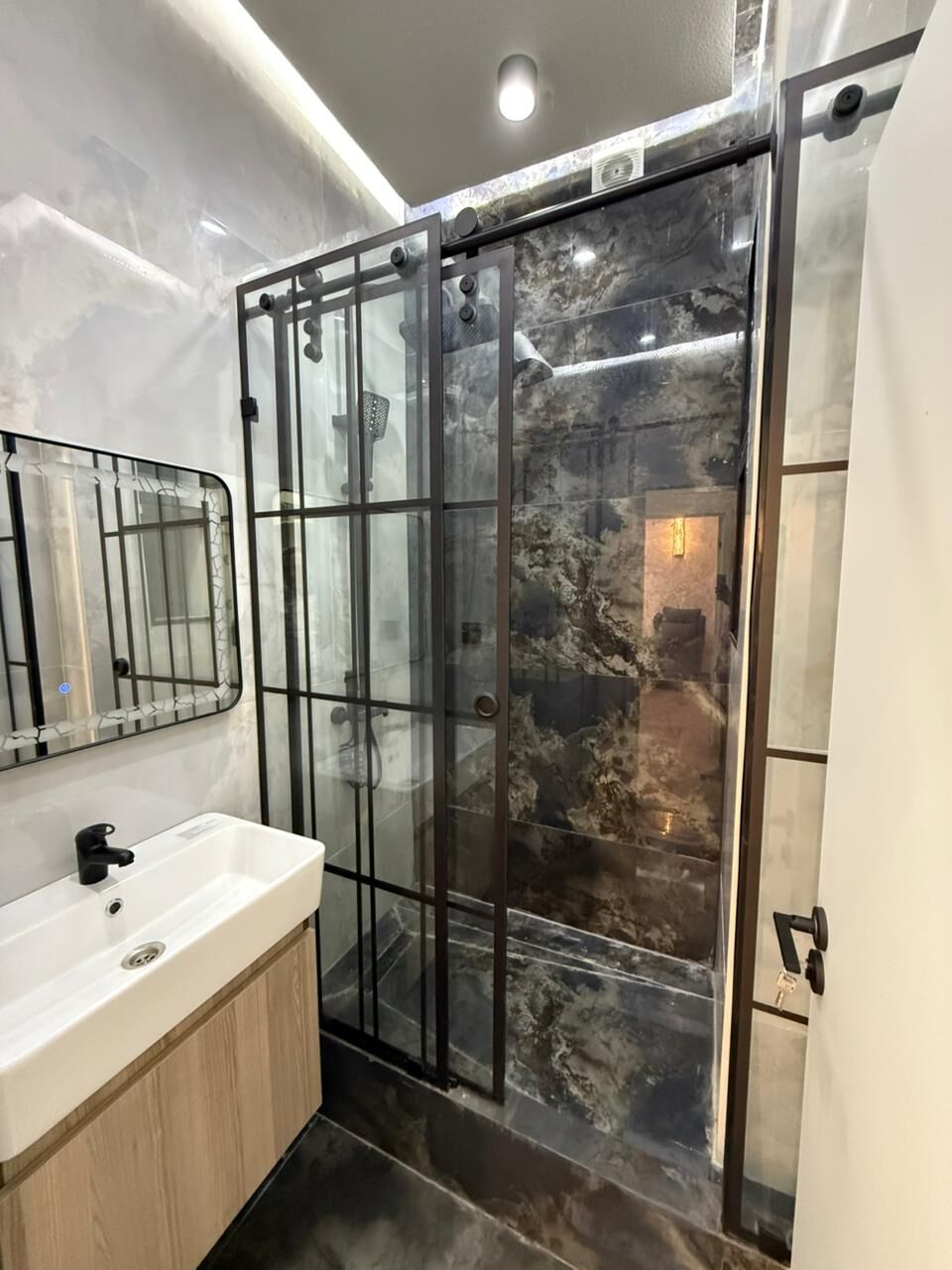 ЦИРК МЕЖЛАУКА 2эт.2-3ком - Kim raýon - img 9