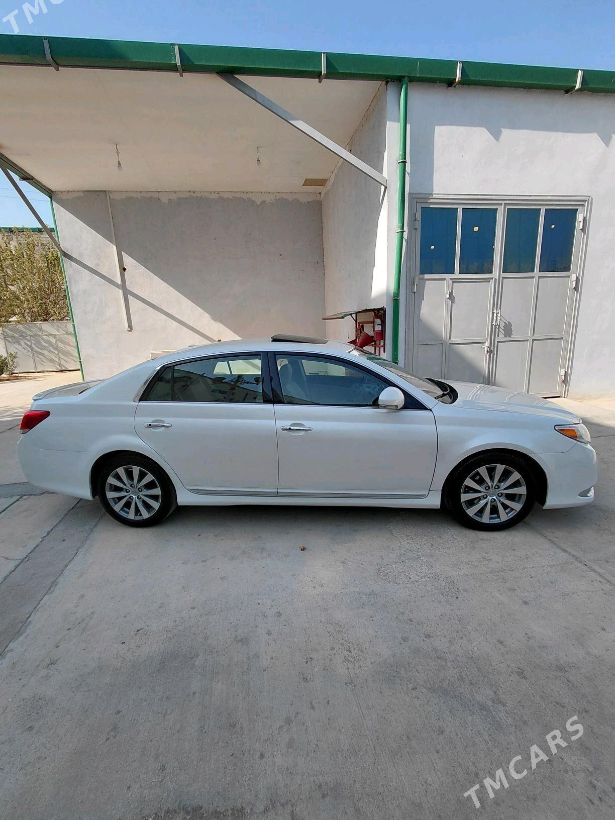 Toyota Avalon 2010 - 265 000 TMT - Parahat 3 - img 4