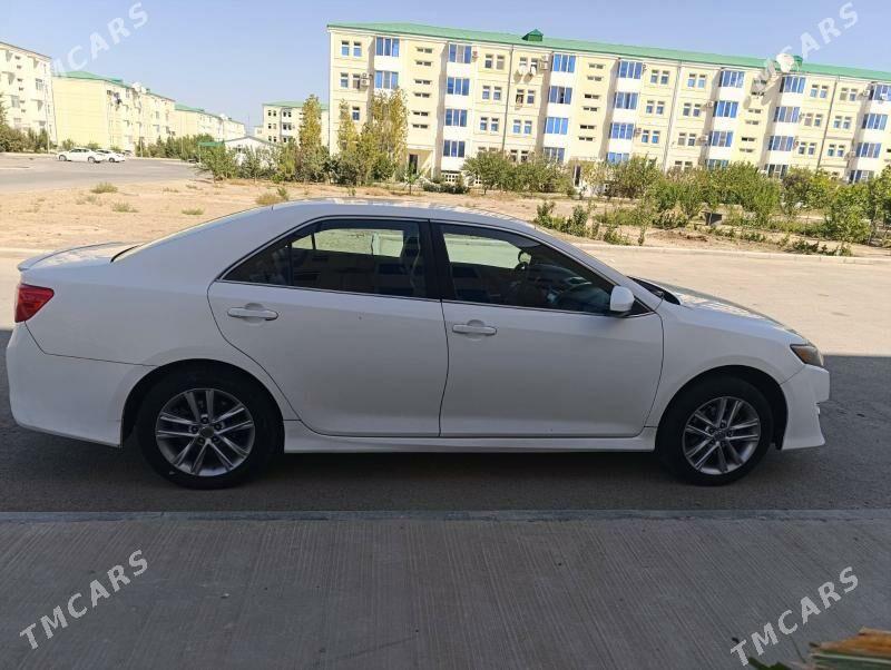 Toyota Camry 2013 - 230 000 TMT - Ашхабад - img 4